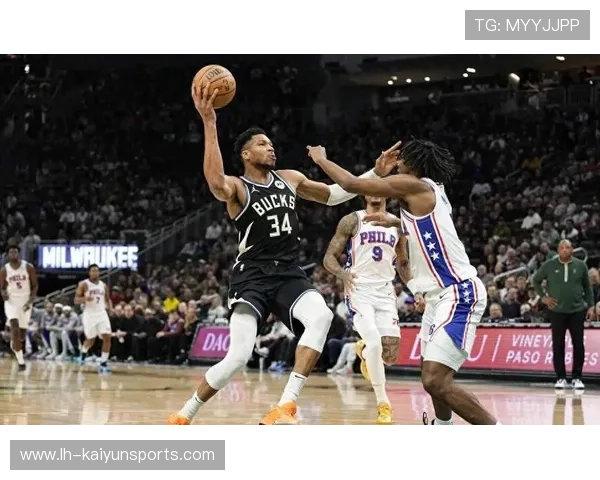 字母哥压哨绝杀 雄鹿客场险胜步行者，字母哥vs雄鹿胜老鹰