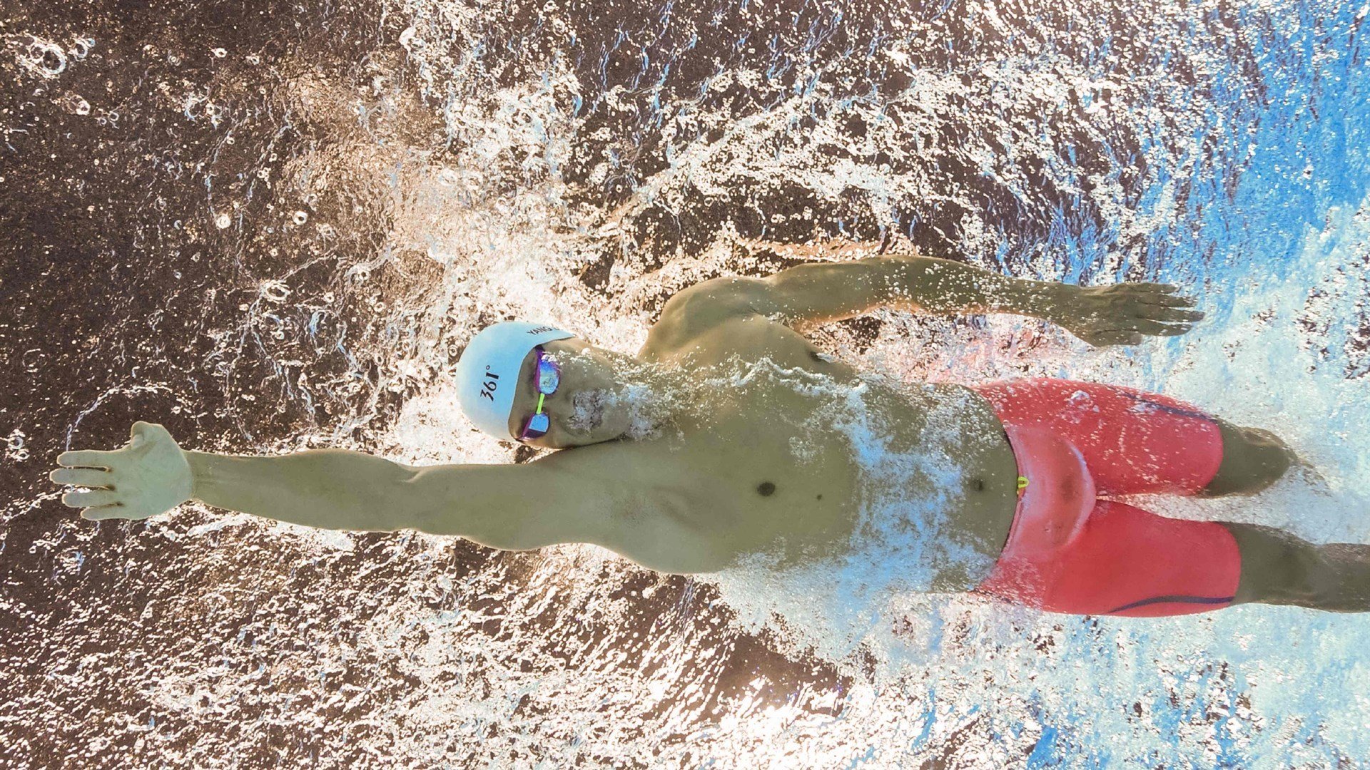 女篮青训强调低位脚步训练丰富内线进攻手段，女篮训练方法视频