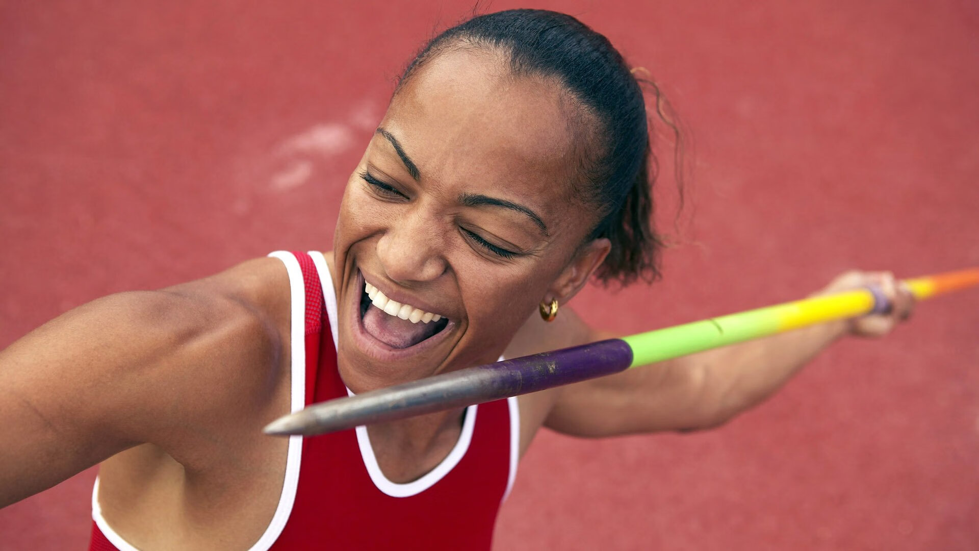 巴萨当年放走登贝莱，如今眼看他加冕金球先生，巴萨续约登贝莱